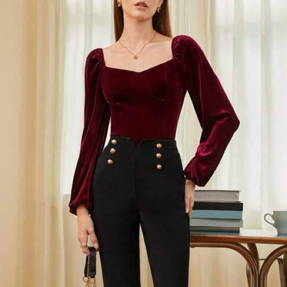 Velvet Sweetheart Neck Lantern Sleeve Top - Picture 8 of 10